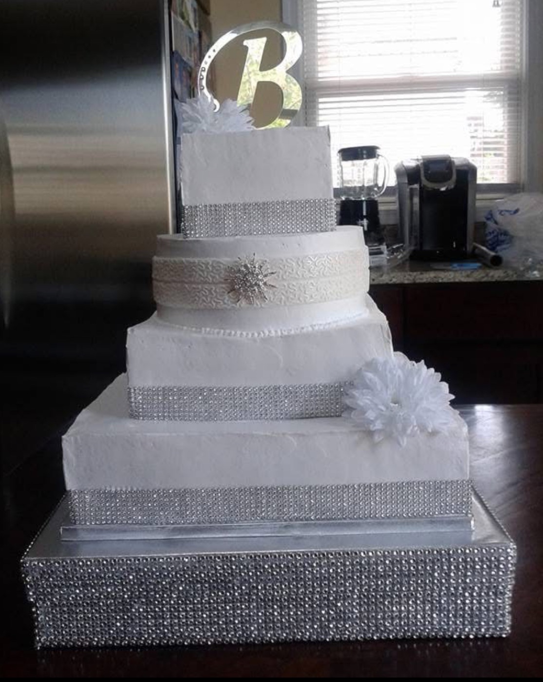 White tiered wedding cake