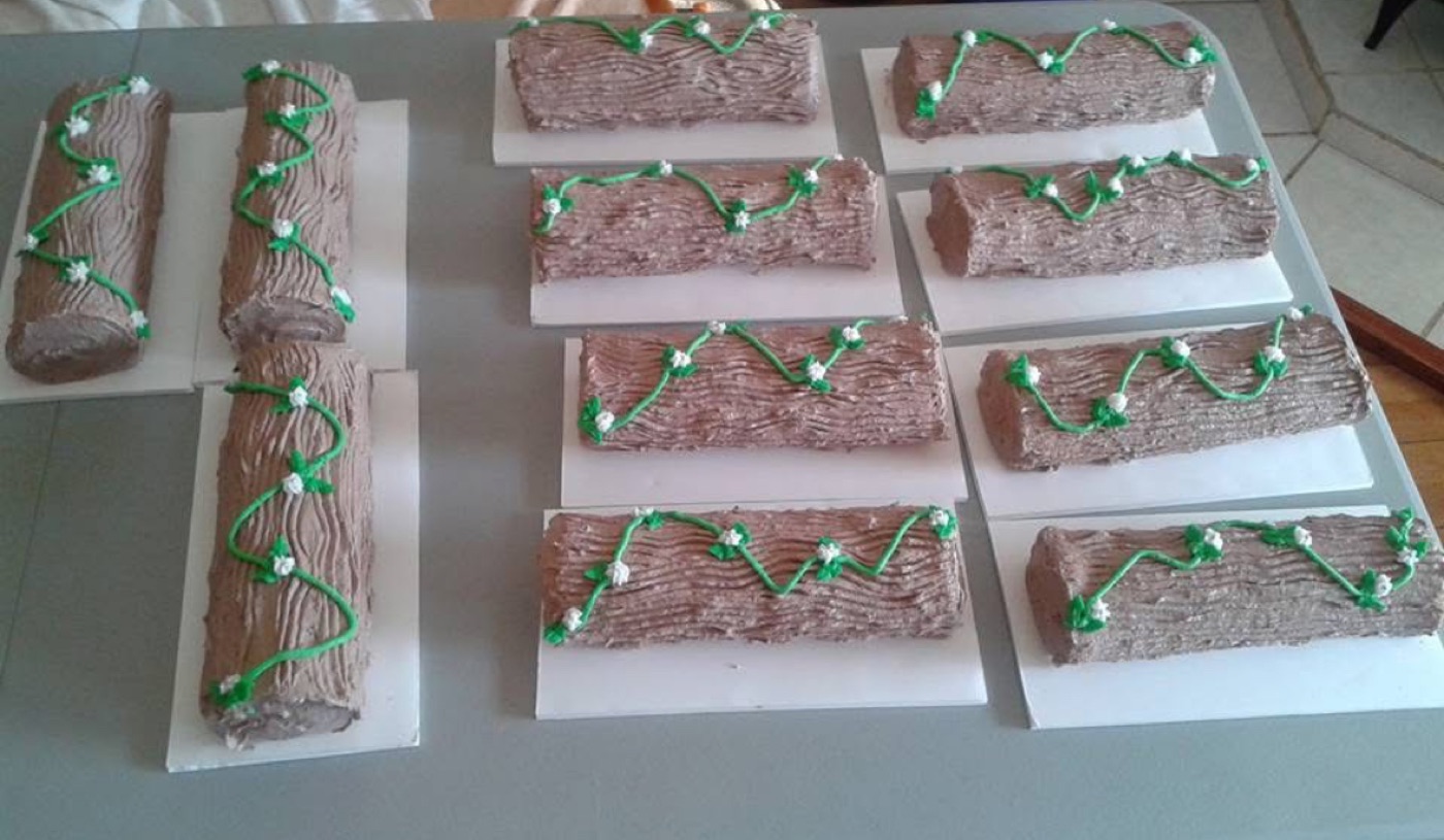 Individually boxed cakes